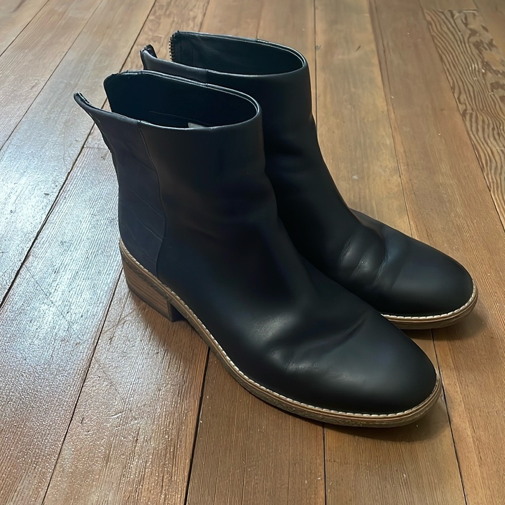 Sperry Maya Belle Black Leather Chelsea Boot 9